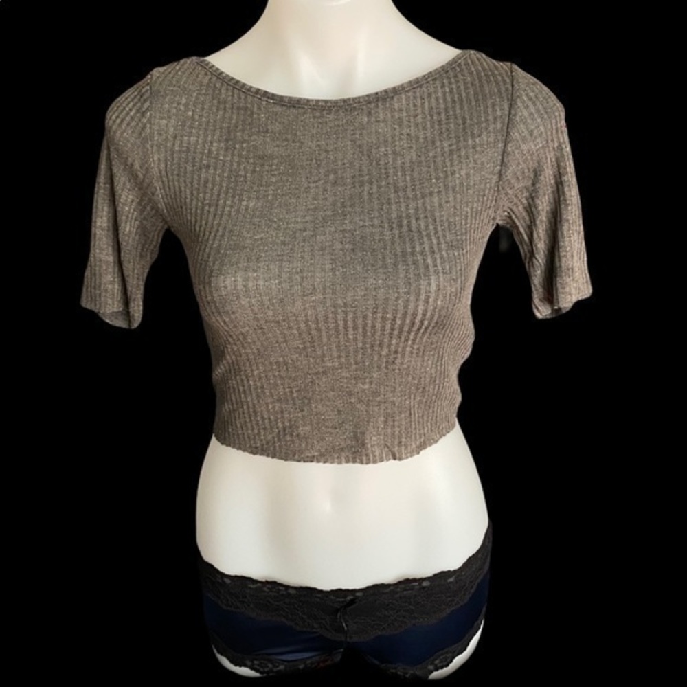 TOPSHOP RIBBED RIB CROP TOP TEE NWT SIZES 2 4 6 8 AVAILABLE BRAND NEW - Picture 3 of 12